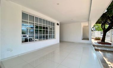 SE VENDE O ARRIENDA CASA ESQUINERA EN EL BARRIO JARDIN - SANTA MARTA