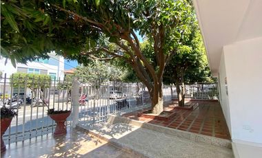SE VENDE O ARRIENDA CASA ESQUINERA EN EL BARRIO JARDIN - SANTA MARTA