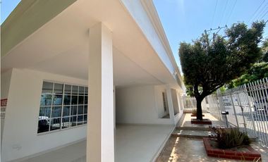 SE VENDE O ARRIENDA CASA ESQUINERA EN EL BARRIO JARDIN - SANTA MARTA
