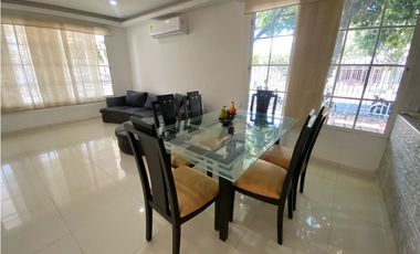 SE VENDE O ARRIENDA CASA ESQUINERA EN EL BARRIO JARDIN - SANTA MARTA