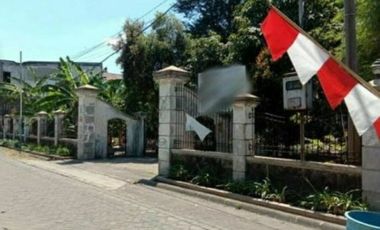 Bangunan usaha eks pabrik rokok dan workshop dekat juanda