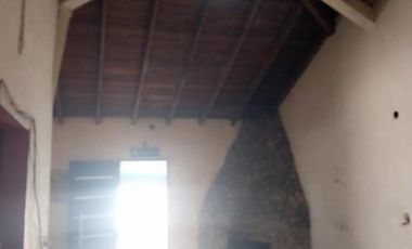 Chalet con locales en esquina de Ingeniero Allan, Florencio Varela