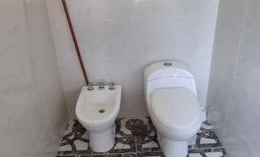 ALQUILER - CASA EN PRIMER PISO AL FRENTE | 2 DORMITORIOS | TERRAZA Y BALCON