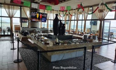 Casa con doble altura, jardin interior, cocina de ultralujo, paneles solares, gr
