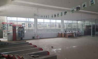 Jual Showroom Strategis di Tengah Kota Nganjuk Siap Pakai