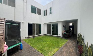 Hermosa Casa en Venta en Horizontes