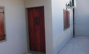 EXCELENTE DEPARTAMENTO PLANTA BAJA CON DETALLES DE JERARQUIA  3 AMBIENTES  A ESTRENAR
