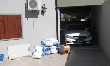 EXCELENTE DEPARTAMENTO PLANTA BAJA CON DETALLES DE JERARQUIA  3 AMBIENTES  A ESTRENAR