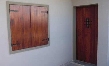 EXCELENTE DEPARTAMENTO PLANTA BAJA CON DETALLES DE JERARQUIA  3 AMBIENTES  A ESTRENAR
