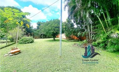 VENDO AMPLIA CASA A SOLO 2 MINUTOS DE LA INTERAMERICANA