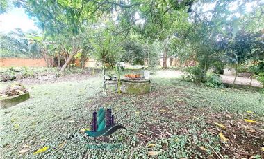 VENDO AMPLIA CASA A SOLO 2 MINUTOS DE LA INTERAMERICANA