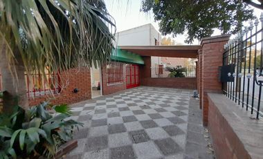 EN VENTA CASA CON ALQUILER EN  PARQUE ATLANTICA  ZONA SUR CORDOBA