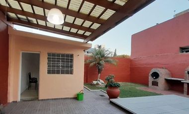 EN VENTA CASA CON ALQUILER EN  PARQUE ATLANTICA  ZONA SUR CORDOBA