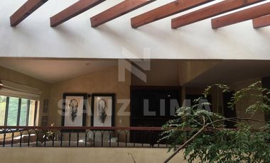 Arcada Alameda: Casa con amplios espacios y excelente distribución