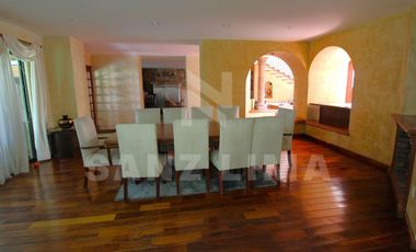 Arcada Alameda: Casa con amplios espacios y excelente distribución