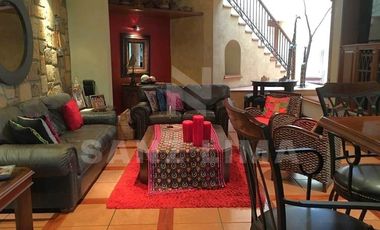 Arcada Alameda: Casa con amplios espacios y excelente distribución