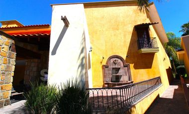 Arcada Alameda: Casa con amplios espacios y excelente distribución