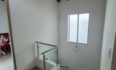 casa en venta en villa antigua. Cod V5079