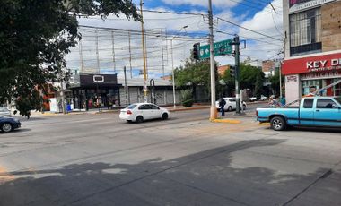 ZONA CENTRO EDIFICIO COMERCIAL CON LOCALES Y DEPARTAMENTOS