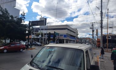 ZONA CENTRO EDIFICIO COMERCIAL CON LOCALES Y DEPARTAMENTOS