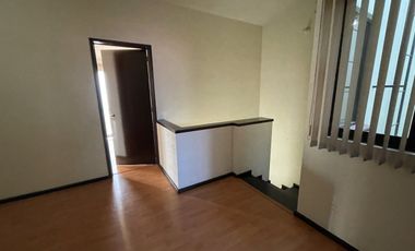 casa en renta, toluca, valle de la hacienda. fraccionamiento con doble caseta de seguridad.