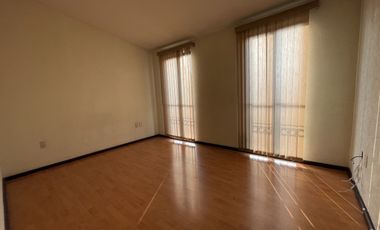 casa en renta, toluca, valle de la hacienda. fraccionamiento con doble caseta de seguridad.