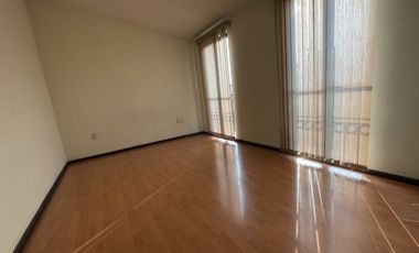 casa en renta, toluca, valle de la hacienda. fraccionamiento con doble caseta de seguridad.