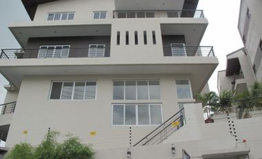 Townhouse For Sale at 23.3M