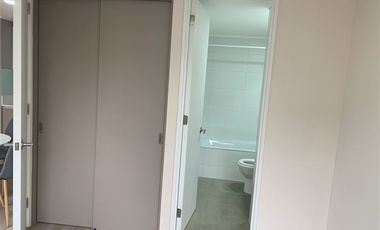 Depto arriendo 2D 2B E y Bod Santiago Metro Parque Almag J80