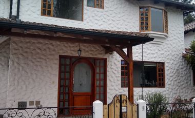 Venta casa valle de los chillos