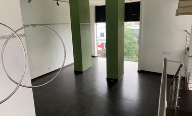 edificio en arriendo/venta en circunvalar. Cod A14787