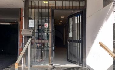 OFICINA PEGADA A LOS TRIBUNALES