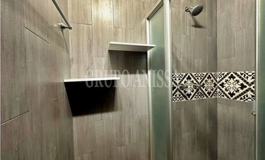 Se Vende Moderna Casa con Vistas y Piscina En Altos del Maria