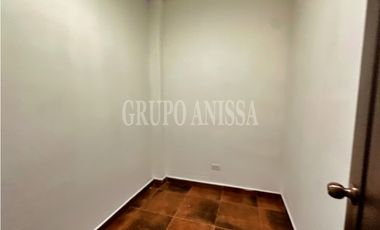Se Vende Moderna Casa con Vistas y Piscina En Altos del Maria