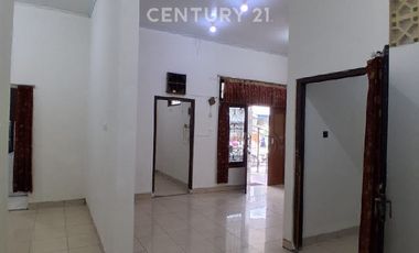 Rumah 2 Lantai Di Jl. Halmahera, Area Tengah Kota Semarang