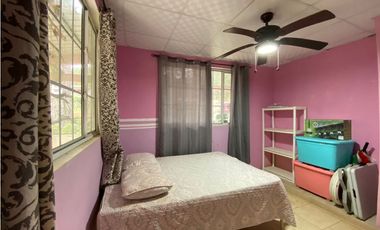 Venta de terreno y casa en Altos de Cerro Azul