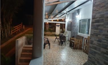 Venta de terreno y casa en Altos de Cerro Azul