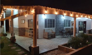 Venta de terreno y casa en Altos de Cerro Azul