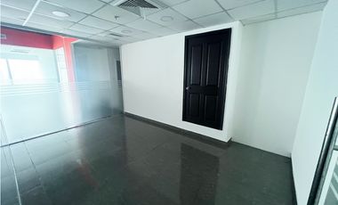 Alquiler de oficina en Oceania Business Plaza