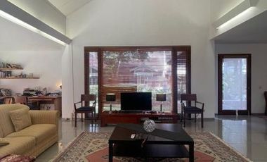 DIJUAL RUMAH MODERN ARSITEK di Jl PINANG MERAH, PONDOK INDAH, JAKSEL