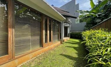DIJUAL RUMAH MODERN ARSITEK di Jl PINANG MERAH, PONDOK INDAH, JAKSEL
