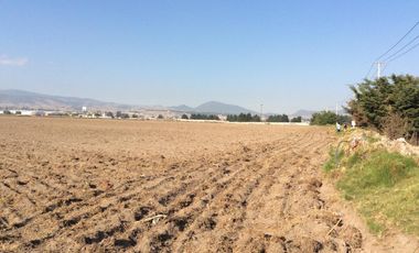 Terreno con escrituras a 800 metros del tec de monterrey toluca