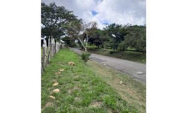 TERRENO A LA VENTA EN CAMINO A LA LAGUNA CHAME