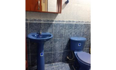 VENTA DE CASA DE DOS PISOS EN VILLAVICENCIO REMODELADA
