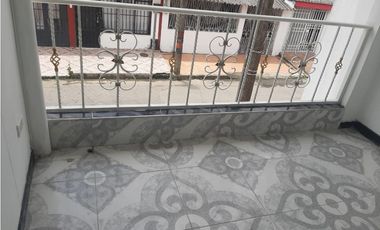 VENTA DE CASA DE DOS PISOS EN VILLAVICENCIO REMODELADA