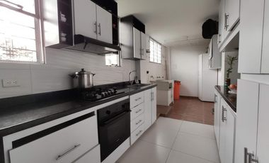 casa en venta en el bosque. Cod V24358