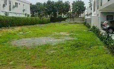 VENTA DE TERRENO EN ISLA MOCOLI - URB. MONACO