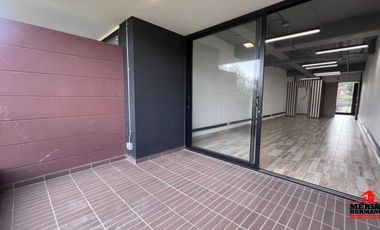 oficina en arriendo en el poblado. Cod A5745