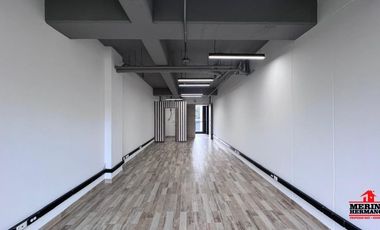 oficina en arriendo en el poblado. Cod A5745