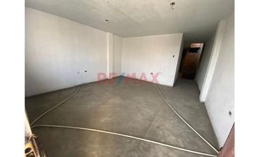 Venta De Casa 4 Pisos Sin Acabados En Laredo